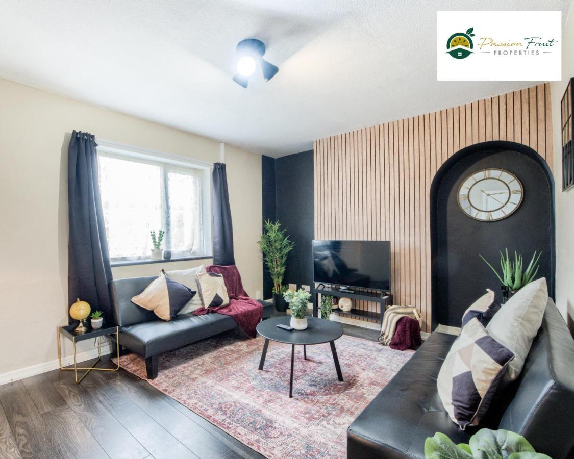 3 Bedroom House With 5 Beds House By Passionfruit Properties Near Coventry City Centre - Bcc Eksteriør billede