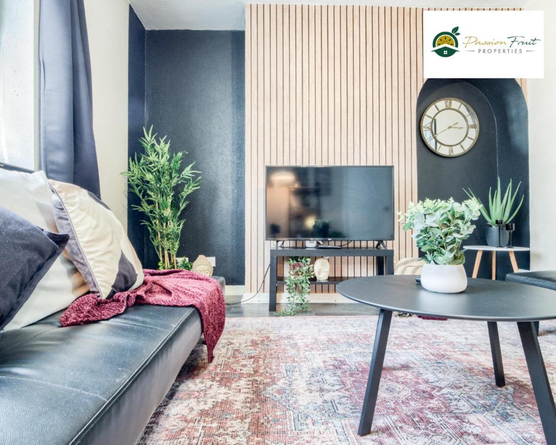 3 Bedroom House With 5 Beds House By Passionfruit Properties Near Coventry City Centre - Bcc Eksteriør billede
