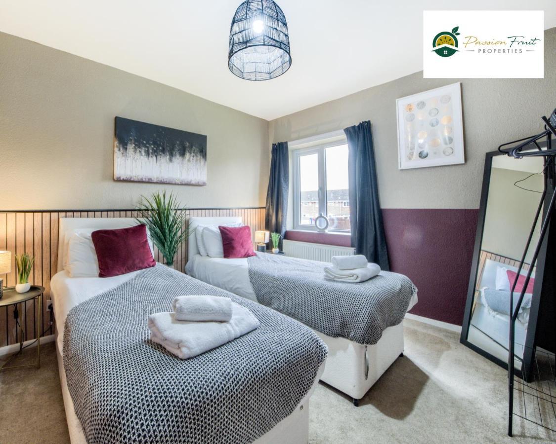 3 Bedroom House With 5 Beds House By Passionfruit Properties Near Coventry City Centre - Bcc Eksteriør billede