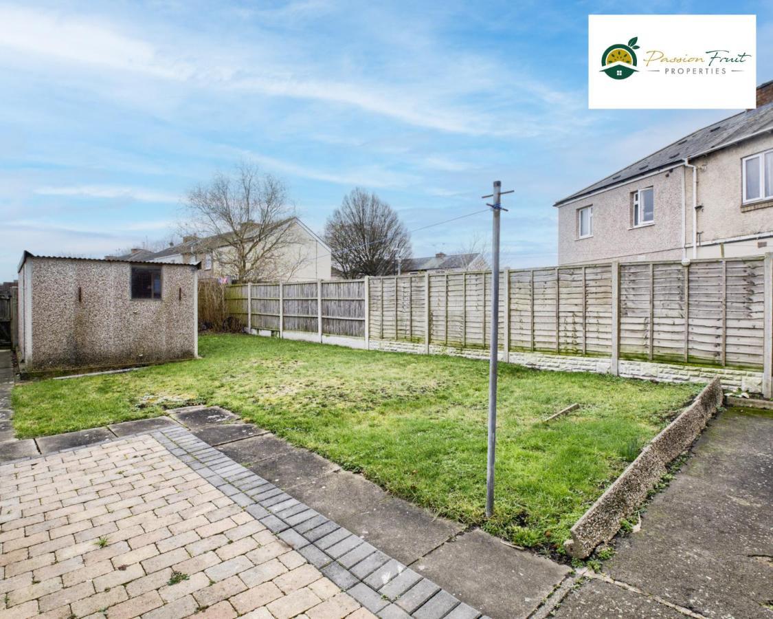 3 Bedroom House With 5 Beds House By Passionfruit Properties Near Coventry City Centre - Bcc Eksteriør billede