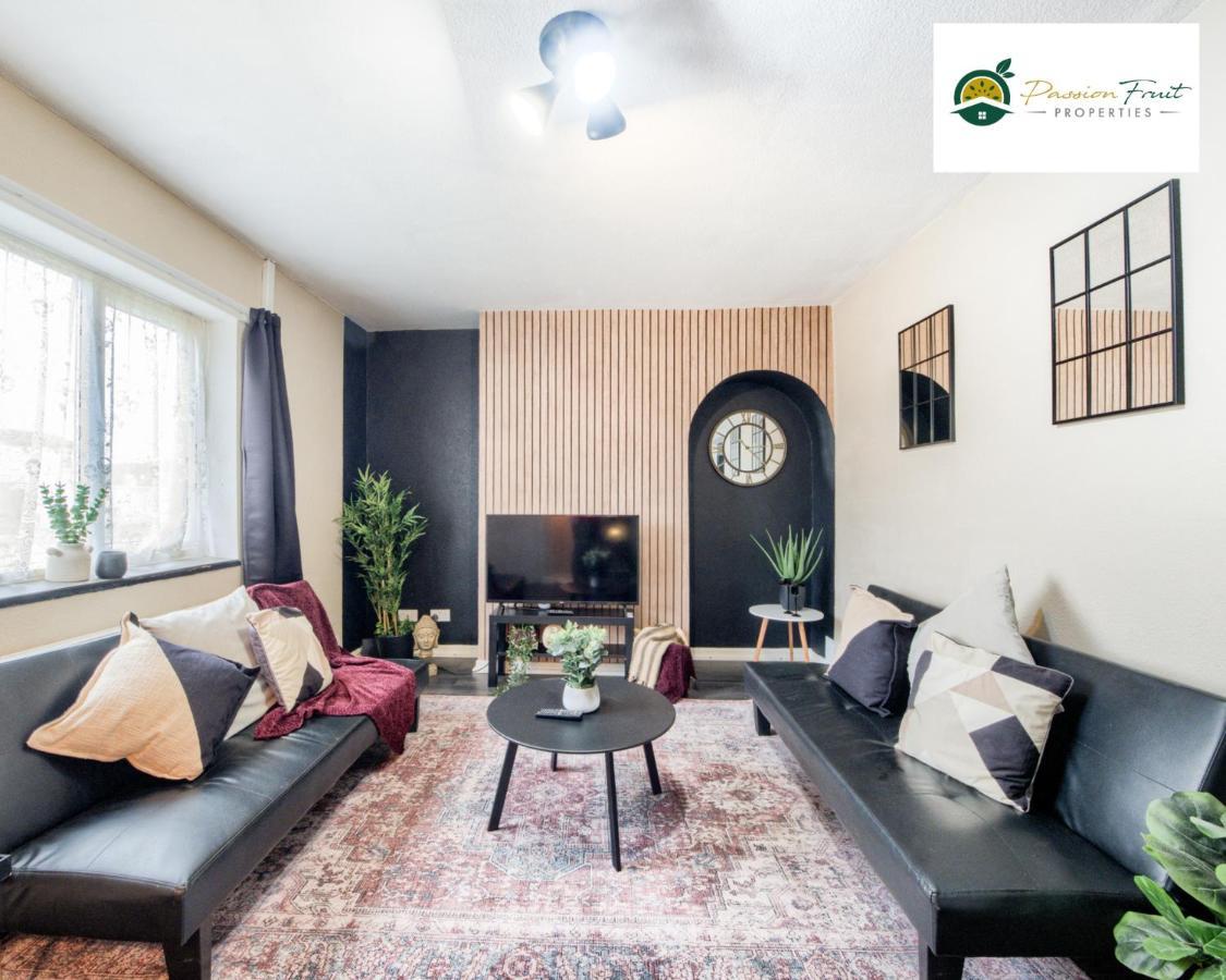 3 Bedroom House With 5 Beds House By Passionfruit Properties Near Coventry City Centre - Bcc Eksteriør billede