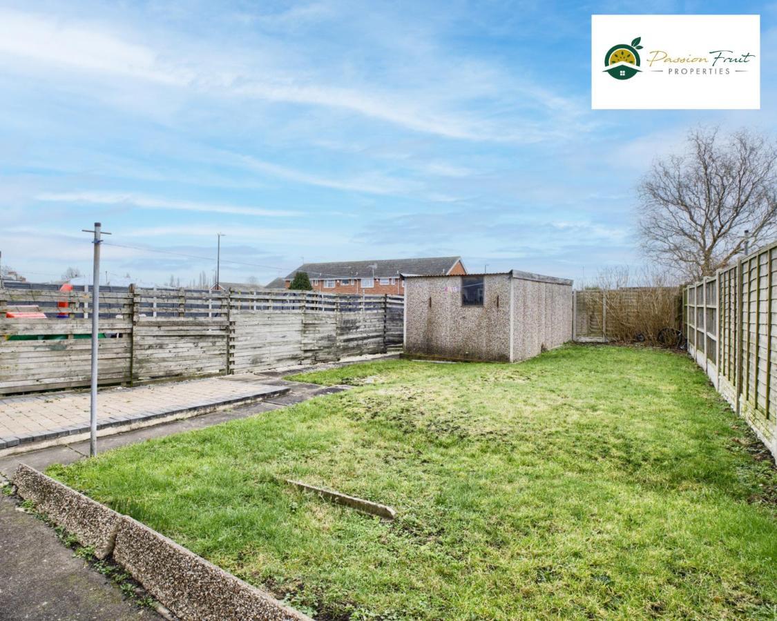 3 Bedroom House With 5 Beds House By Passionfruit Properties Near Coventry City Centre - Bcc Eksteriør billede